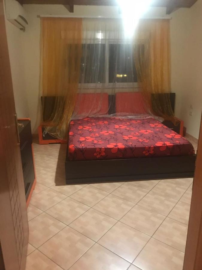 Lovely 2 Bedroom Apartment Tirana Extérieur photo