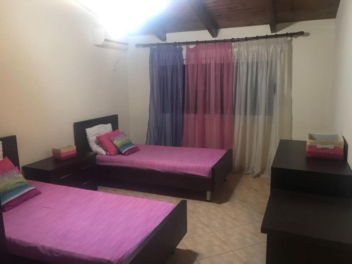 Lovely 2 Bedroom Apartment Tirana Extérieur photo